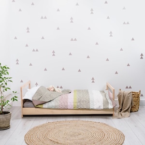 Montessori floor bed without slats