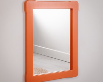 Petit miroir pour enfant, miroir pour chambre de bébé, miroir de sol en bois saumon décoratif Montessori pour chambre d'enfant