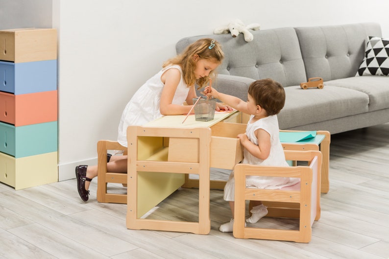 Panca grande e sedie Montessori multifunzionali, in legno massello e compensato certificato. Articolo anagrafica bambino. Regalo per bambini immagine 7