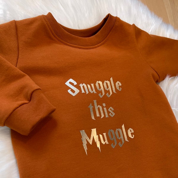 Oberteil versch. Farben "Snuggle the Muggle" in Silber, Shirt, Sweater, Hoodie