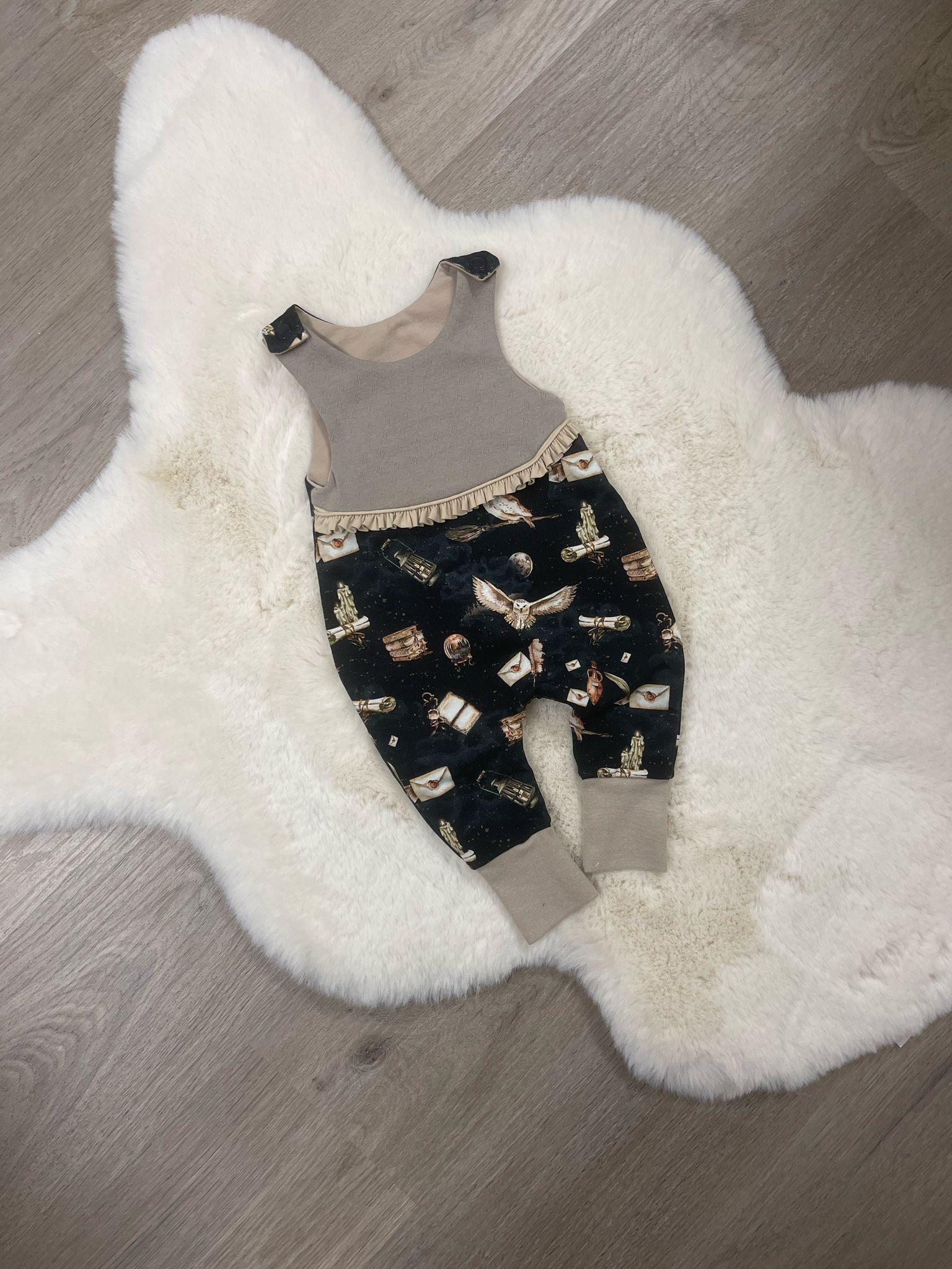 Romper light beige/midnight blue with ruffle