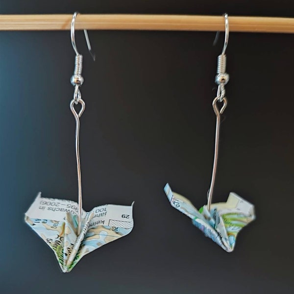 Papierflieger Ohringe - Origami Flieger - from the pages of a world atlas - Desired country / continent possible - handmade - Jewelry made of paper