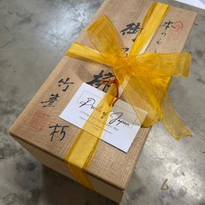 Wooden box ,Kintsugi gifts, kintsugi bowl, Japanese art in repairing with gold a broken pottery, kintsukuroi bowl, kintsugi pottery