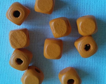 Perles en bois orange