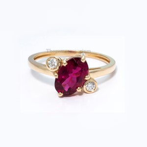 Rubellite Tourmaline Engagement Ring/Rubellite Diamond Oval Rubellite/3 Stone Ring/Diamond Accent/Gold Bridal Ring/Rose Gold Wedding Ring