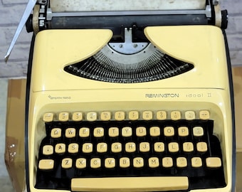Antique Remington IDOOL 2 Typewriter: Portable Suitcase Model, Working Condition