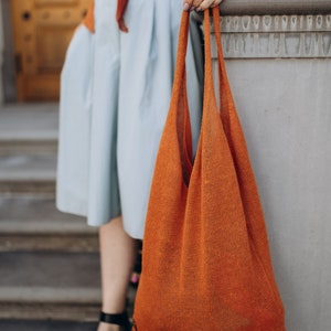 Set of two triangle shawl and tote bag, 100% linen summer bandana, Linen beach bag and head cover, Hand knit women vintage linen scarf image 9