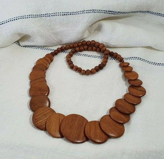 Mid Century Modern Teak Wood Disc Necklace Moderni