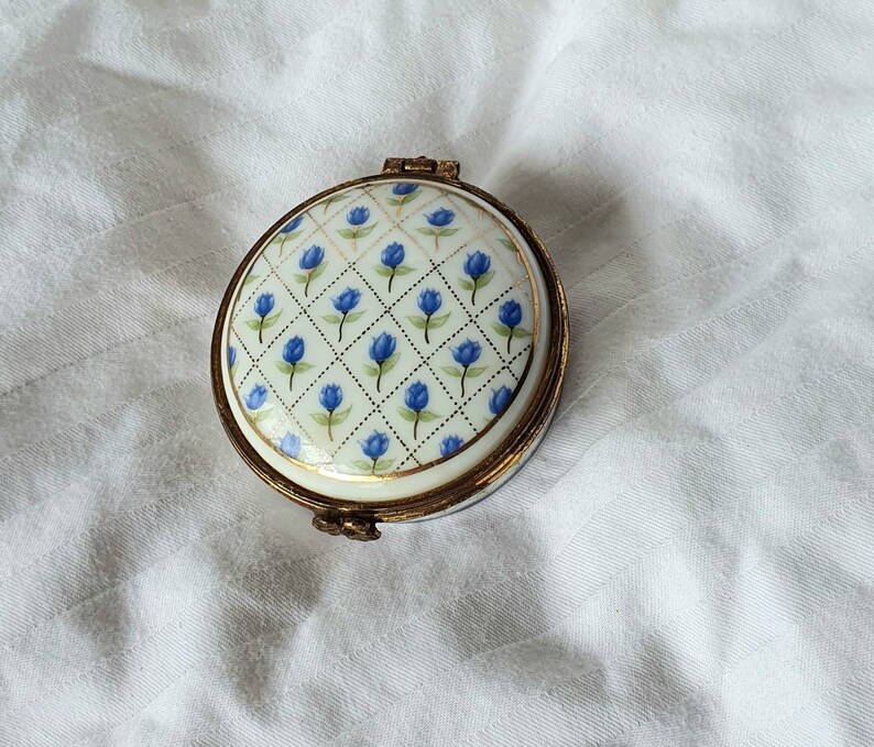 Spanish Porcelain Del Prado Trinket Ring Pill Box