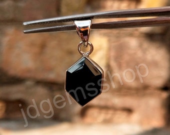 カボションブラックオニキスペンダント、925スターリングシルバー