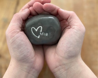 Personalized heart urn – Small ceramic urn with name | Ashes keepsake for loved one
