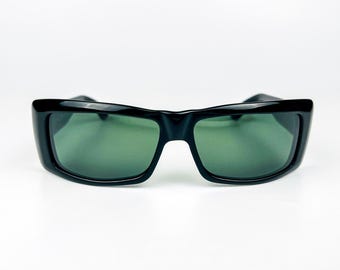 Vintage Y2K Sunglasses | NOS | Chunky Black Style | Grey Sun  display picture 2