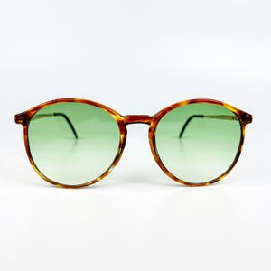 Vintage Sunglasses – 80s NOS Small Retro Brown Acetate Frame – Green Gradient Lenses – Woman & Man Eyewear – Made in Italy