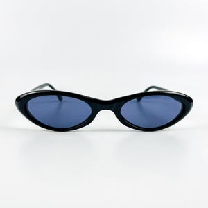 Vintage Sunglasses - 90s Retro Sunglasses - NOS Black Acetate Frame with Smoke Blue Lenses - Woman Designer Eyewear - Made in Italy