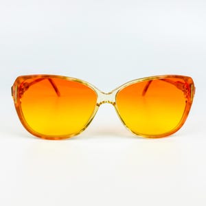 Vintage Sunglasses – 70s NOS Retro Pink Patterned Frame & Orange-Yellow Gradient Lenses – Made in Italy