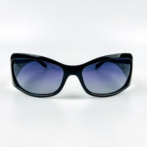 Vintage Sunglasses Vogue – 2000s NOS Retro Black Acetate Frame – Purple Gradient Polarized Lenses – Woman & Man Eyewear – Fashion Shades