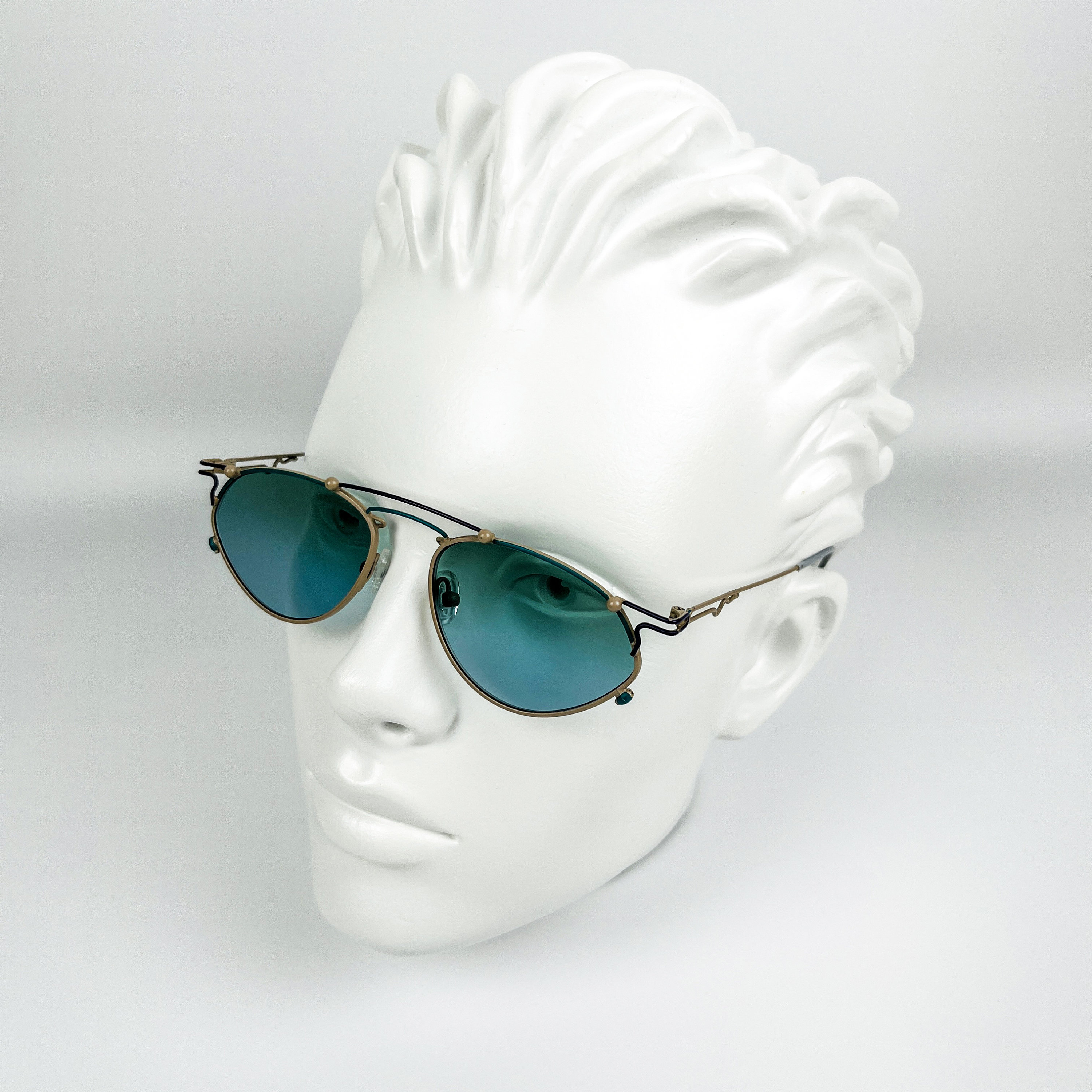 Handmade Vintage Sunglasses 90s: German Retro Eyewear - Etsy display picture 2