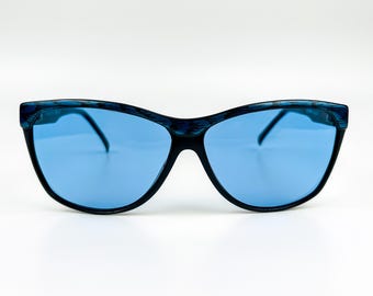 True Vintage Sunglasses | NOS | Women display picture 2