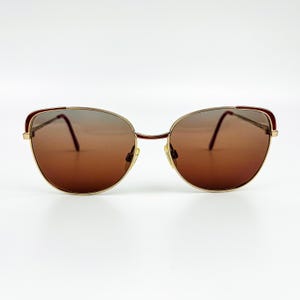 80s Vintage Sunglasses: Gold-Red Frame, Brown Polarized Lenses - Made in Italy