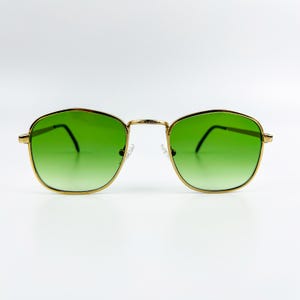 Vintage Sunglasses – 90s NOS Retro Gold Metal Frame – Green Gradient Lenses – Woman & Man Eyewear – Made in Italy