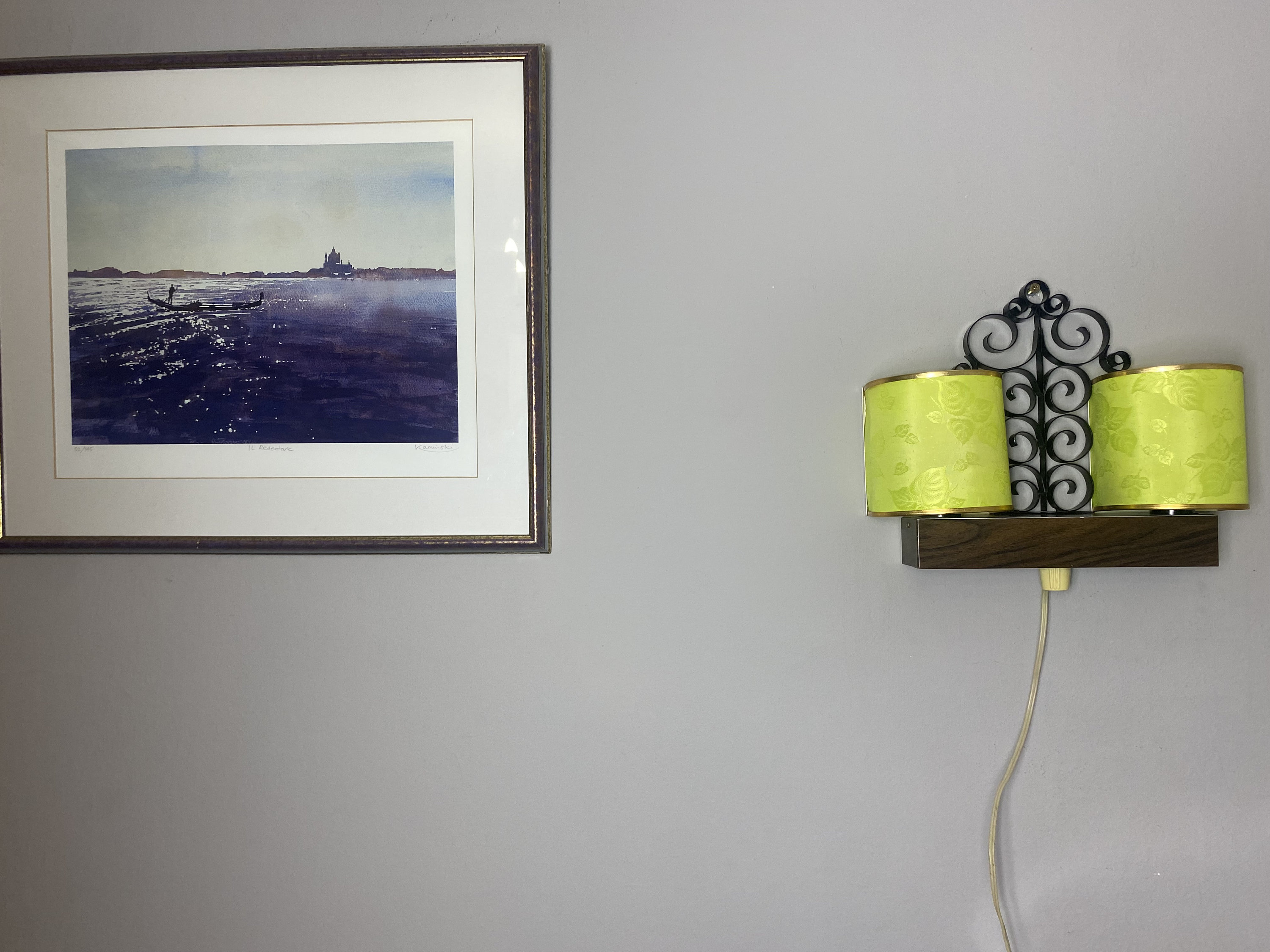 Lampe Murale Industrielle Vintage – Fabriquée En URSS En 1972 – Alu Et Verre – E27