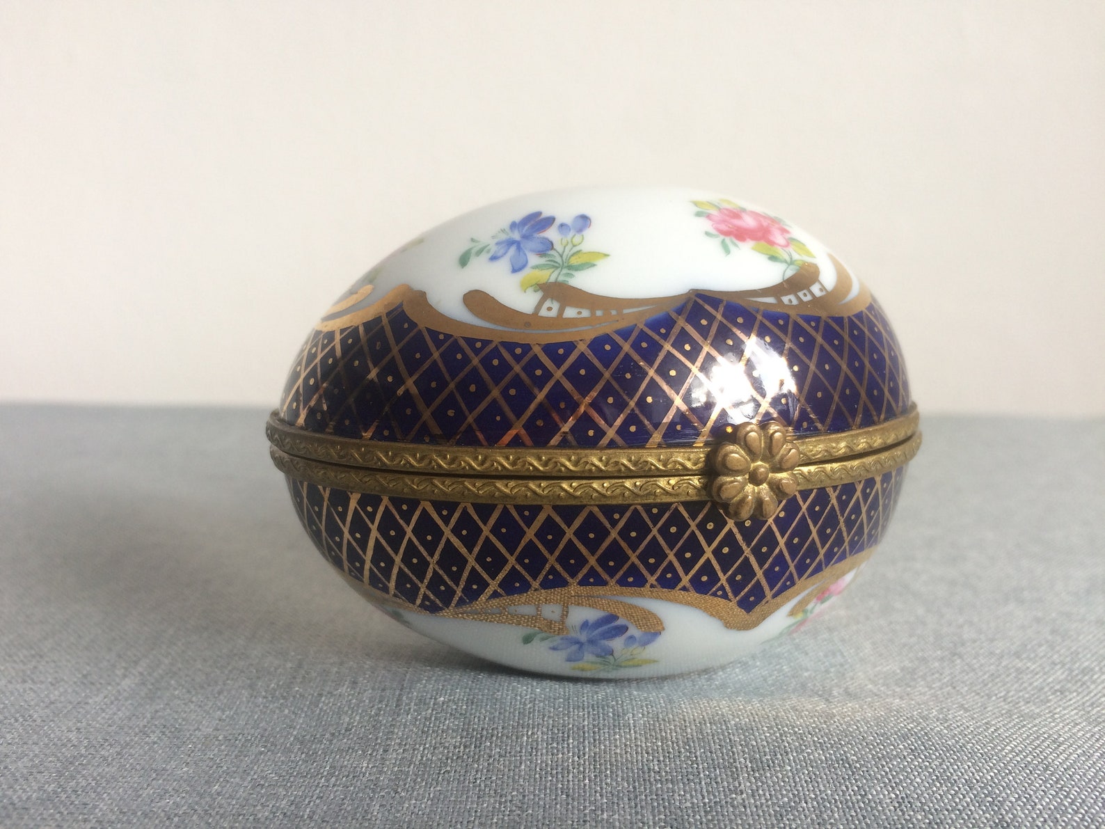 Vintage Porcelain Egg Jewelry Box /Home Decor Etsy Polska