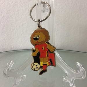 Vintage 1994 World Cup USA Soccer Key Ring – Belgian Lion Football Souvenir – Retro Sports Memorabilia – Football Fan Gift