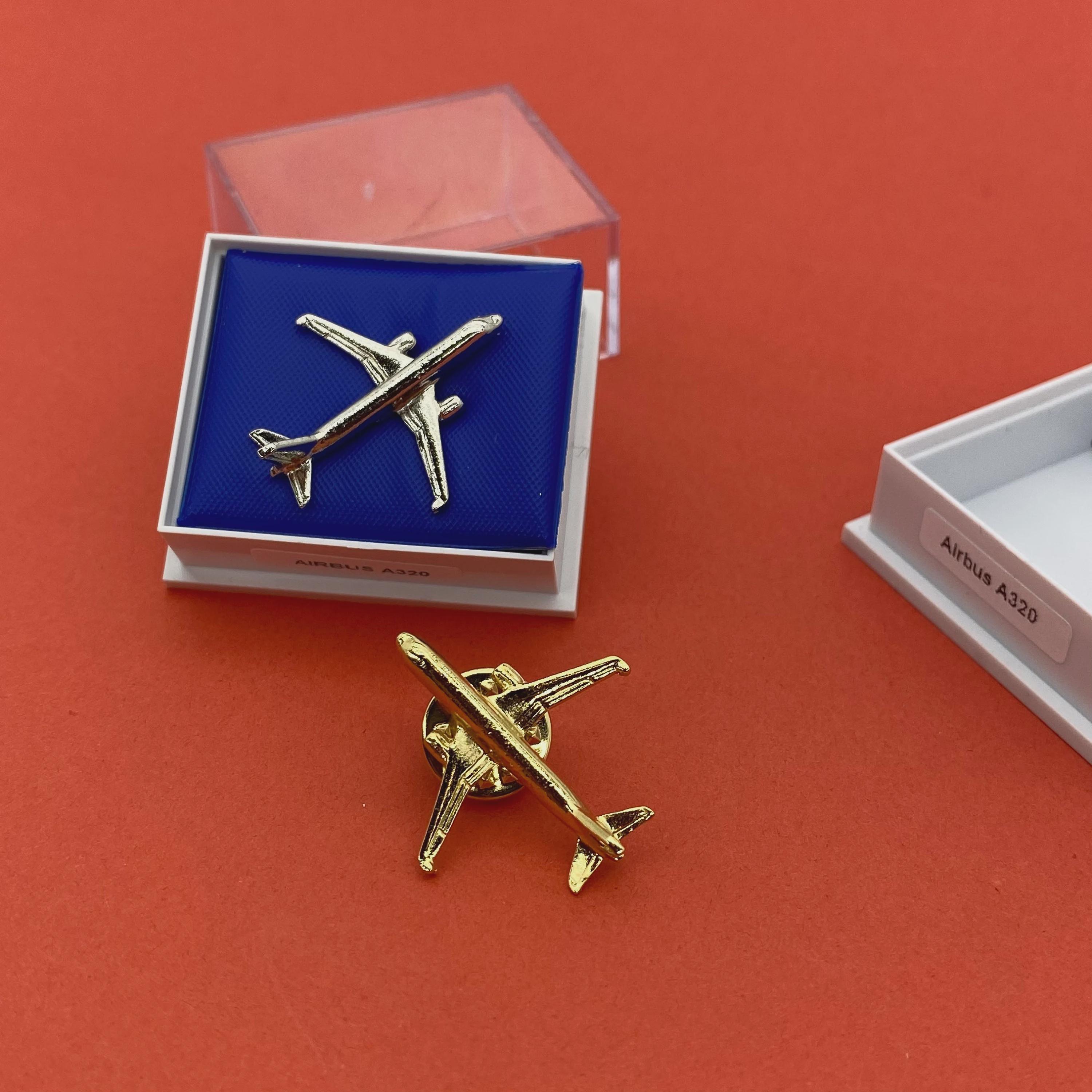 Boeing Pin Airbus Pin Pin With Plane Pin In Box Metal Badge B777