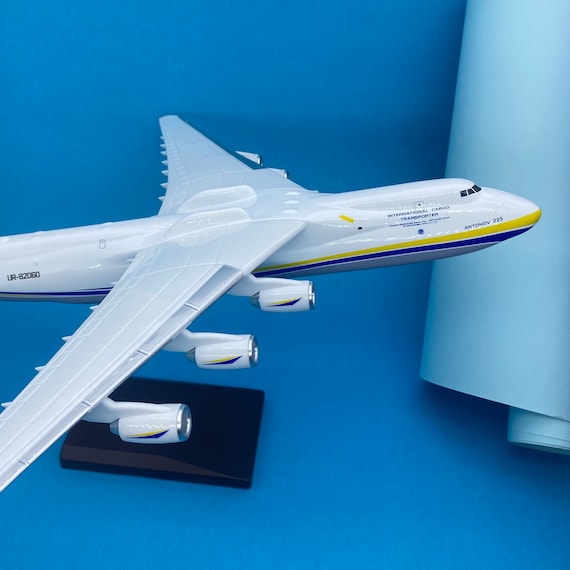 アントノフ　ムリーヤ1/200模型 アントノフムリーヤ1/200模型