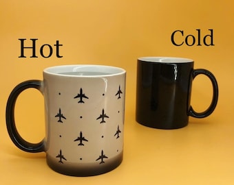 Beker met temperatuurindicator. Luchtvaartbeker met vliegtuigen. Drinkwaar. Luchtvaart mok. Cadeau voor piloot. Reismok. Theekopje voor stewardess