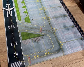 Airport Diorama Base 1:400 120 cm * 91 cm, Runway, Taxiway, Apron, Display for Diecast Aircraft Models, Airport Layout, Aviation