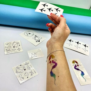 Tattoo Flugzeuge, Luftfahrt Tattoo, Flugzeuge, Farbiges Tattoo, Permanent Tattoo, Flugzeuge, Flugzeuge, Schwarzes Tattoo, Liebe, Herz, Reise Tattoo
