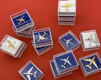 Boeing Pin, Airbus Pin, Cessna Pin, Pin With Plane, Pin In Box, Metal Badge, B777, B747, A380, A320, A321, Boeing Company, A350, Aviation