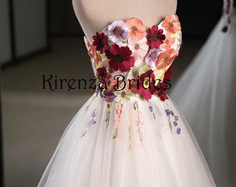 Pretty White Chiffon Wedding Dress with 3D Flowers & Detachable Sleeves - Size UK 8/US 4