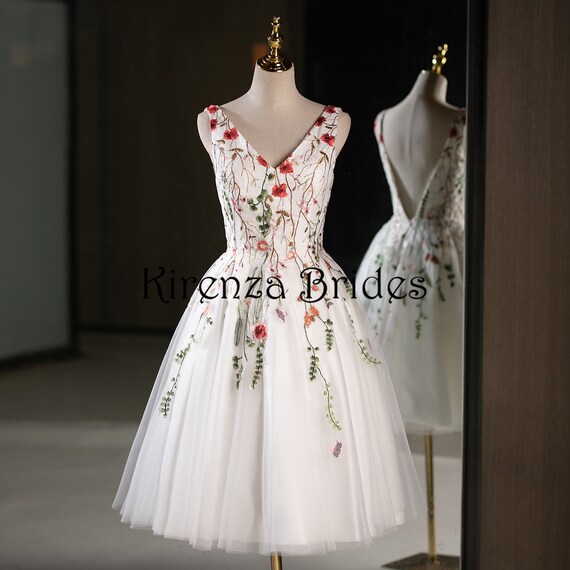 Short white deals chiffon dress