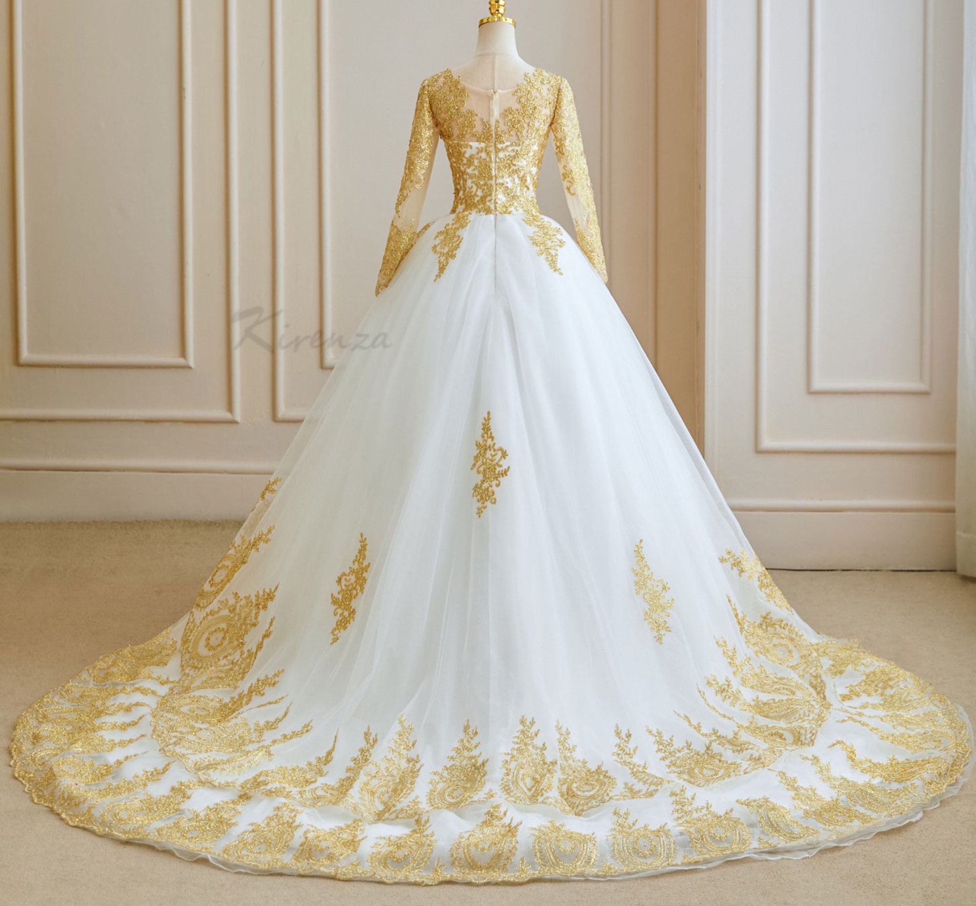 Amazon.com: DINGZANCAMO White and Gold Applique Ball Wedding Dresses for  Bride with Long Sleeves 2 : Clothing, Shoes & Jewelry
