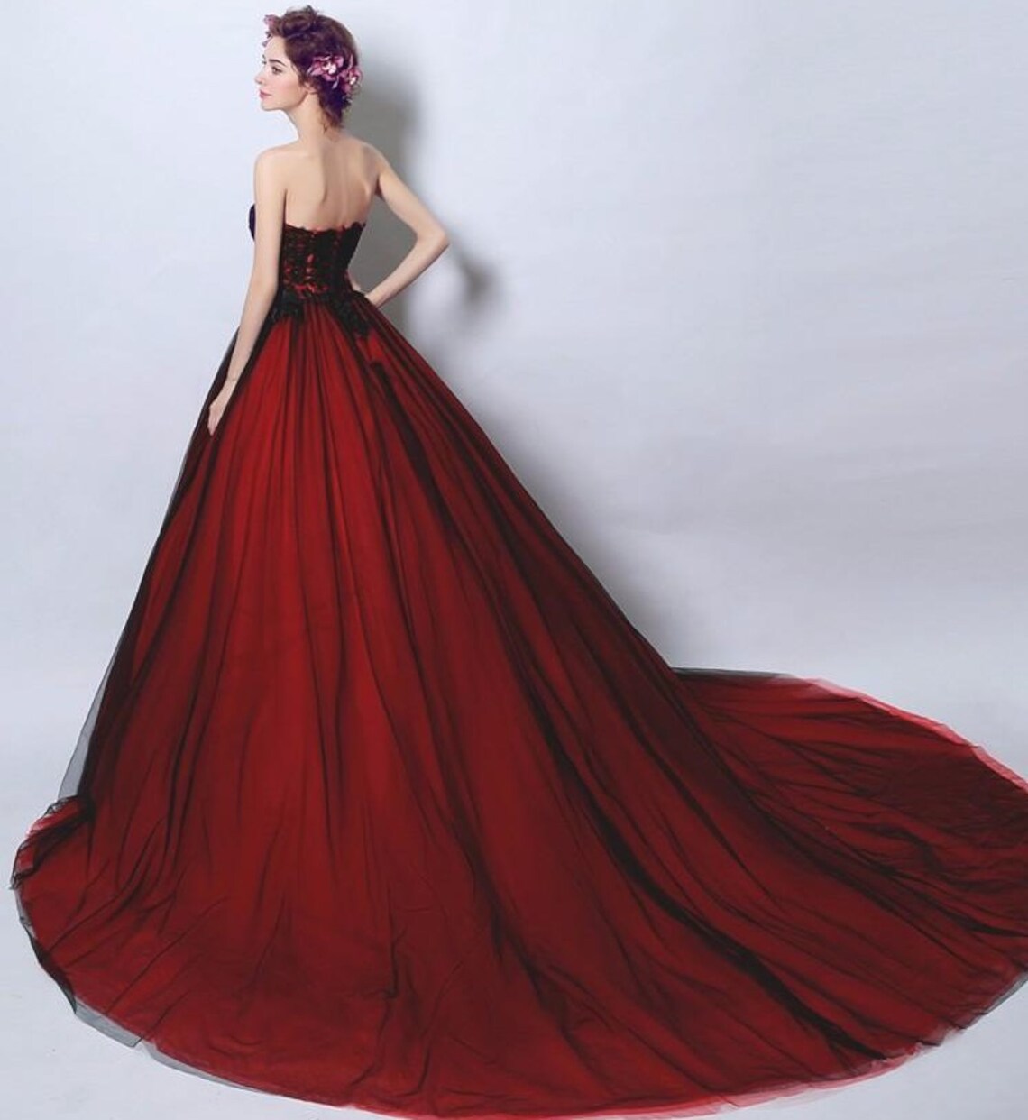 Superbe robe de mari?�e gothique de luxe rouge fonc?� et noir ou - Etsy France