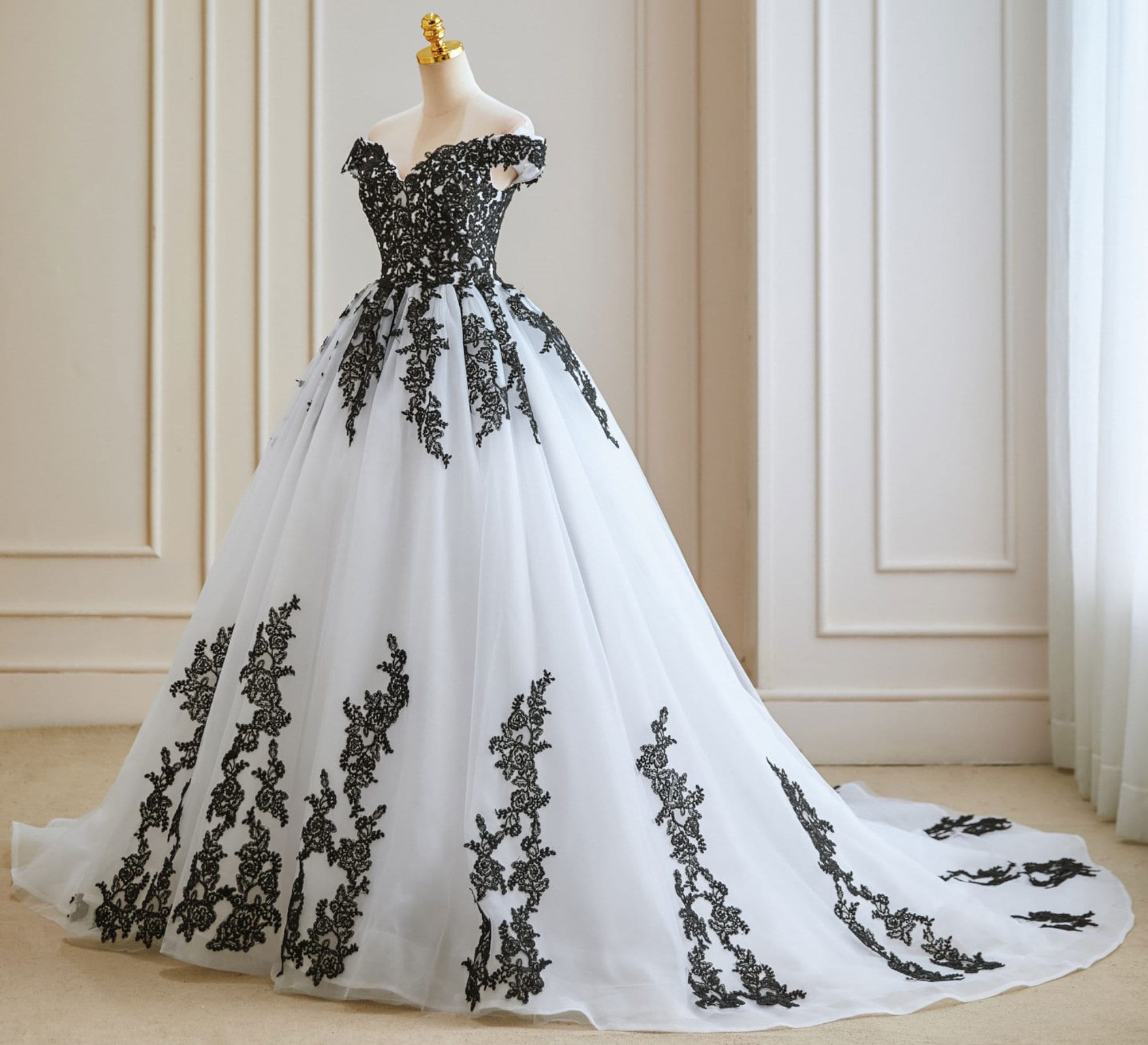 black and red formal dresses A-line Tulle with Lace Floor Length Prom Dress, Black an Wedding Dress,emerald Green Dress,luxury 18112024md Size:9-10 Y