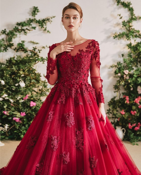 Details more than 226 bloody red bridesmaid gown best