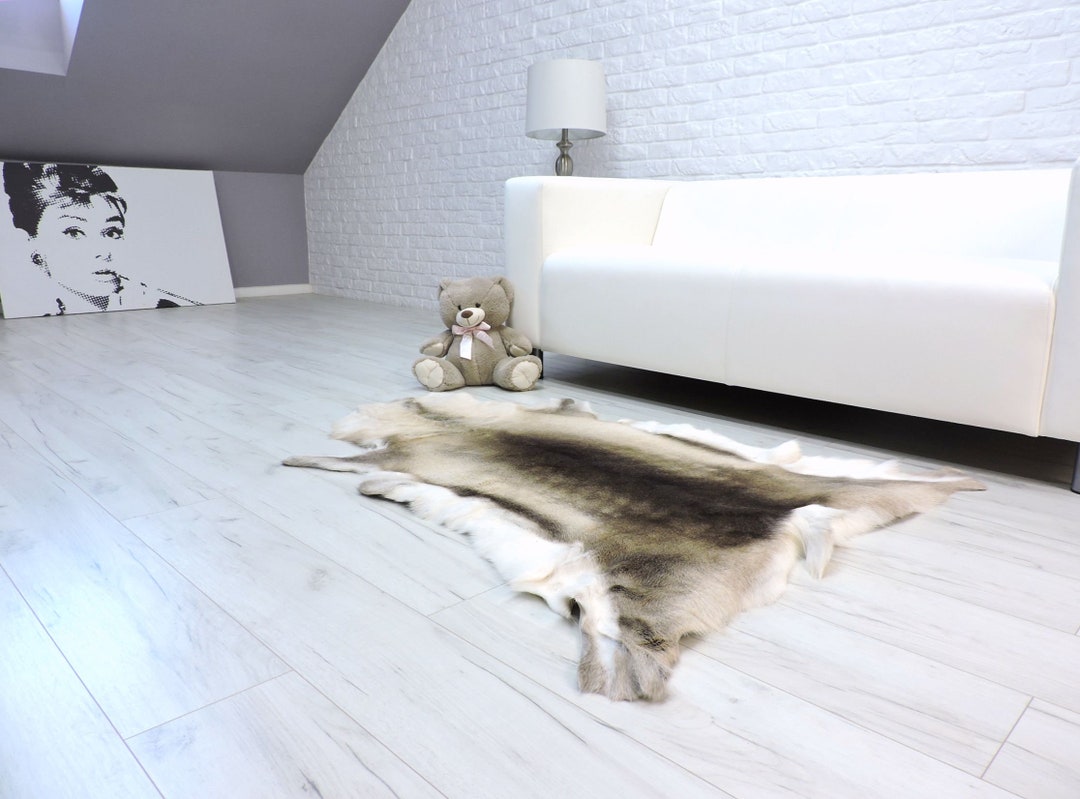 Arctic Reindeer Hide Rug: Scandinavian Fur Throw, Christmas Decor - Etsy