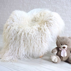 SALE, Real  mongolian style sheepskin rug, shag rug, area rug,rug,  curly hair, white cream Icelandic large sheepskin, Christmas gift 01