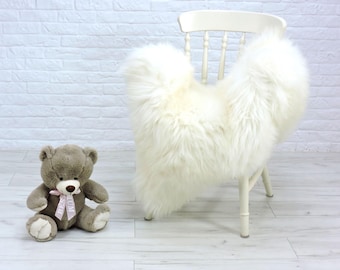 White Sheepskin Rug – Natural, Soft & Luxurious Home Decor 14