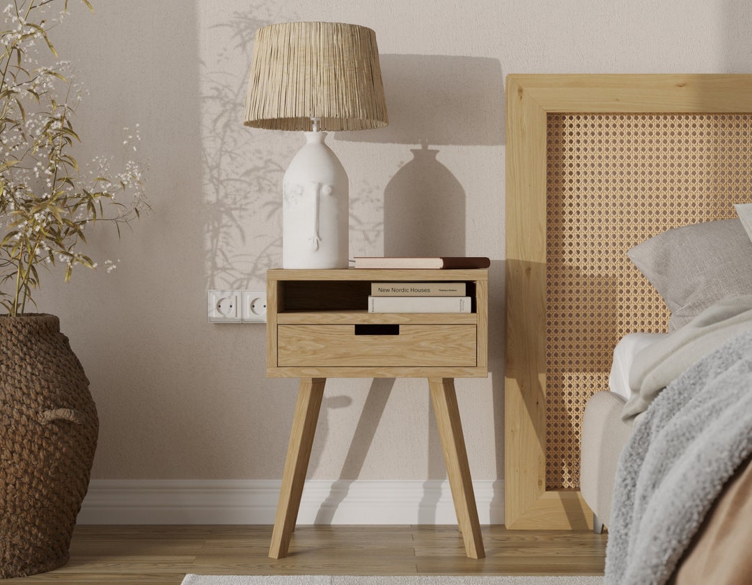 Conifferism Comodino Scanalato Mid-Century Con 3 Cassetti - Nero Con Maniglie Oro, 48x40x65 Cm - Tavolino Da Notte Salvaspazio Per Camera Da Letto