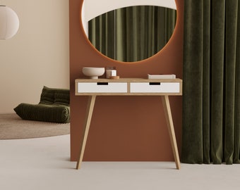 Smalle houten console met witte lades in Scandinavische stijl. Een moderne, minimalistische, kleine console - ambachtslieden