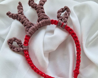 Macrame Reindeer Ears Headband: Festive Christmas Hair Accessory