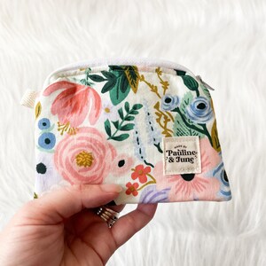 Coin Pouch / Coin Purse / Wallet / Credit Card Holder / Essential Oils Pouch / Zipper Pouch