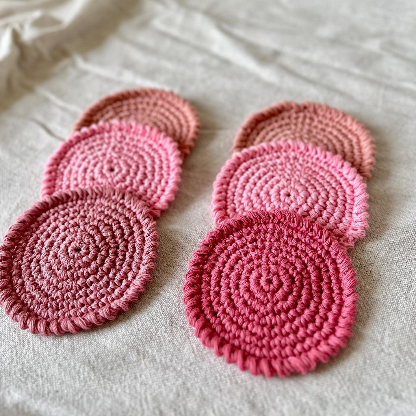 Crochet Coasters Pattern, Beginner crochet tutorial, Small c - Inspire  Uplift