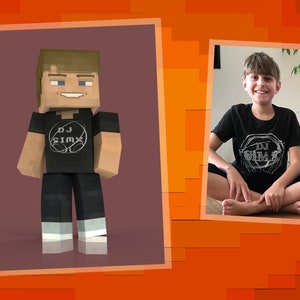 May include: A side-by-side comparison of a Minecraft character wearing a black t-shirt with the text "DJ SIMX" and a person wearing the same t-shirt.