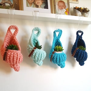 Crocheted shell basket, gift for her, hanging basket, storage, decoration, housewarming gift, decorative basket, home decor, cotton