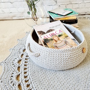 Newspaper basket, crocheted newspaper basket, basket tray, storage basket, grey toy basket, Scandi home decor, Scandinavian Japandi style